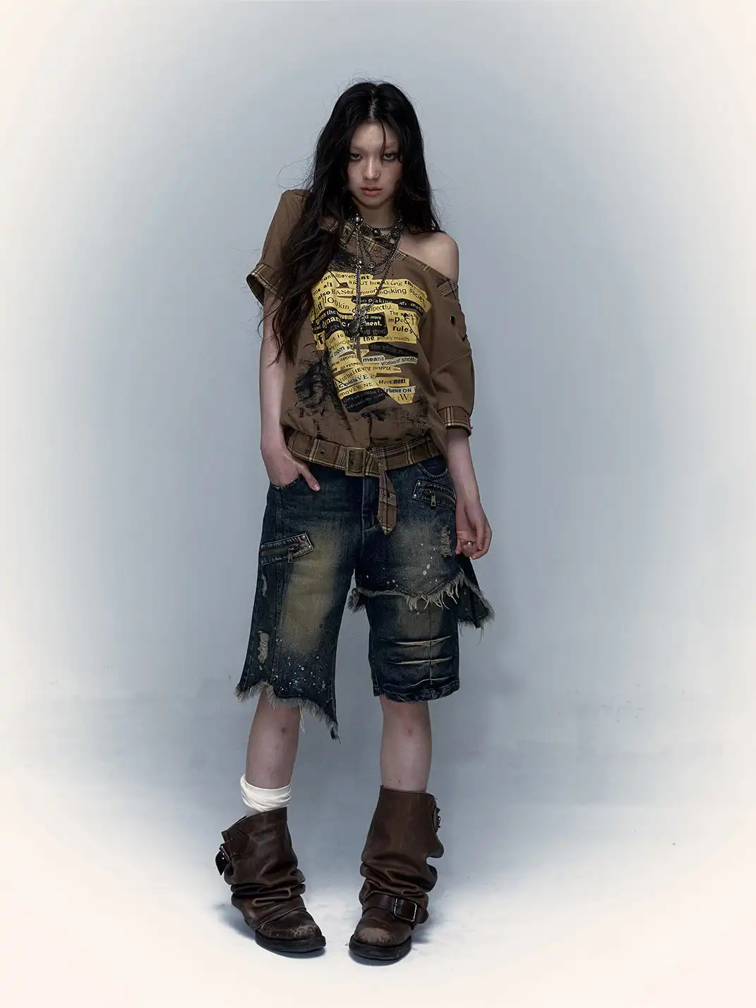 NO ROMANCE | Distressed Wide-Leg Cropped Jeans