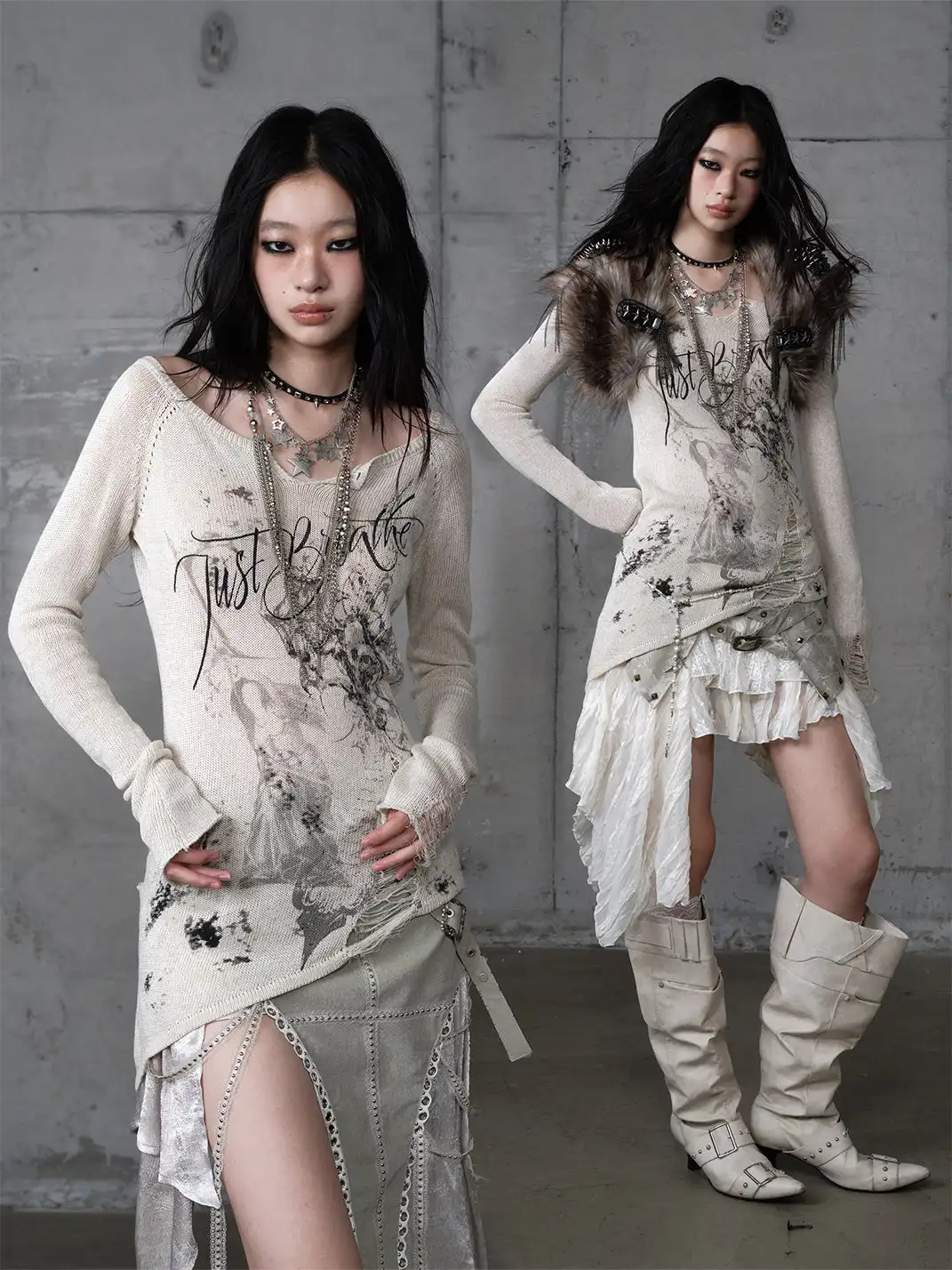 NO ROMANCE | Printed Distressed Slim-Fit V-Neck Long-Sleeved Knit Top