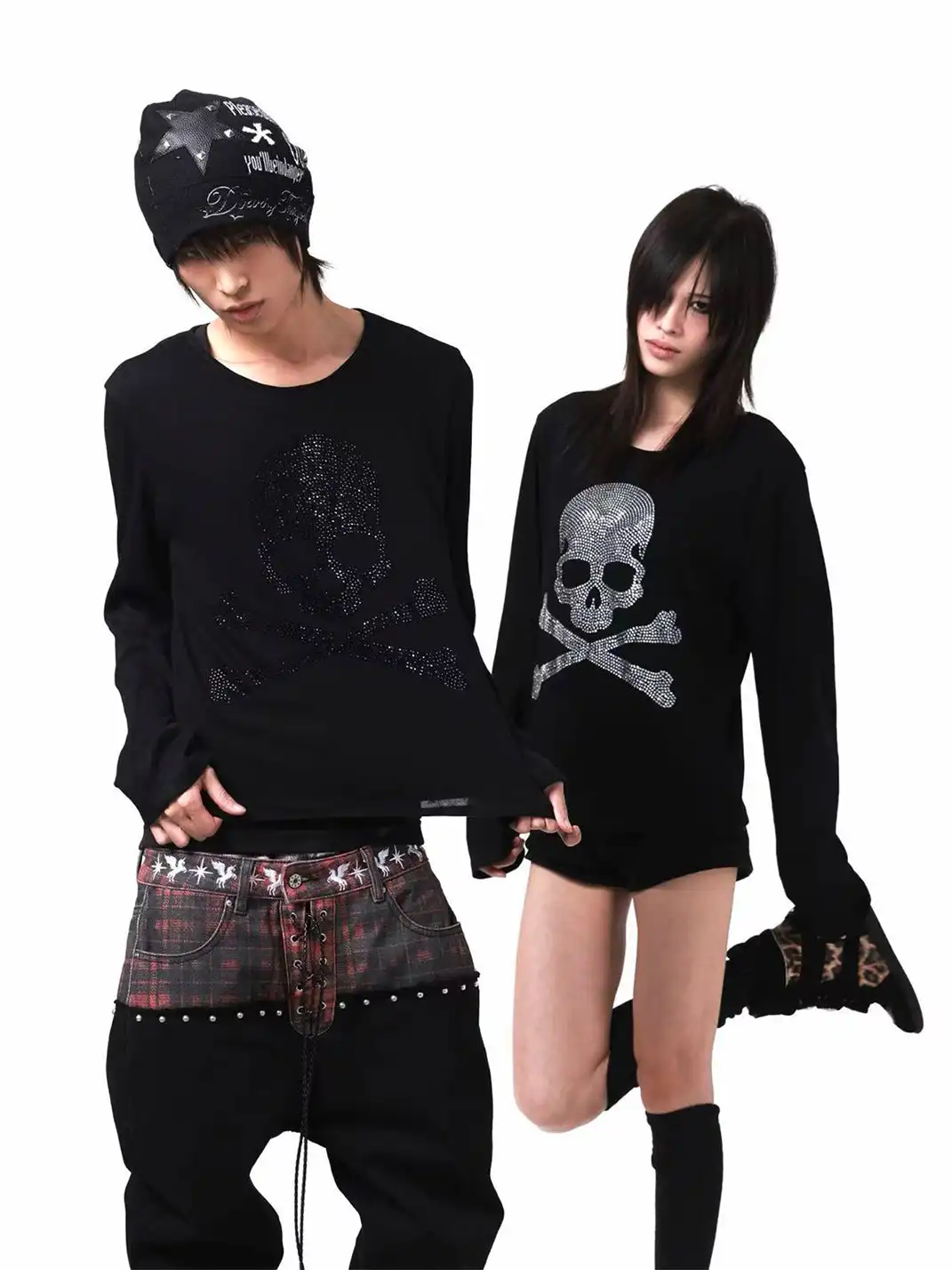 DETW | Rhinestone Skull Crew Neck Long Sleeve