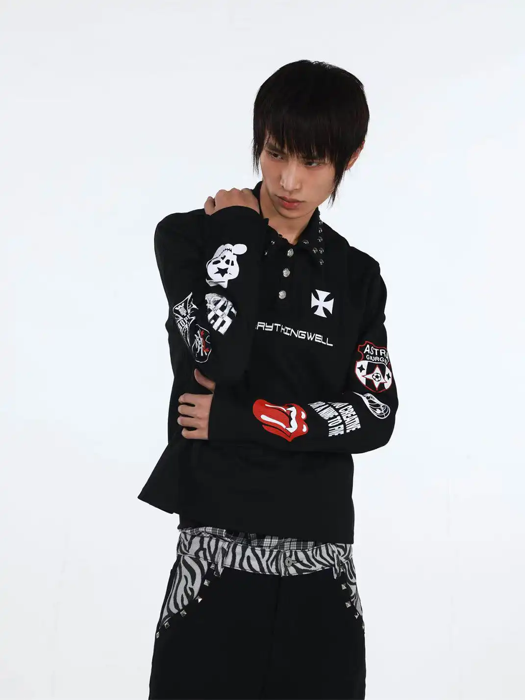 DETW | Retro Print Studded Long-Sleeve Polo Shirt
