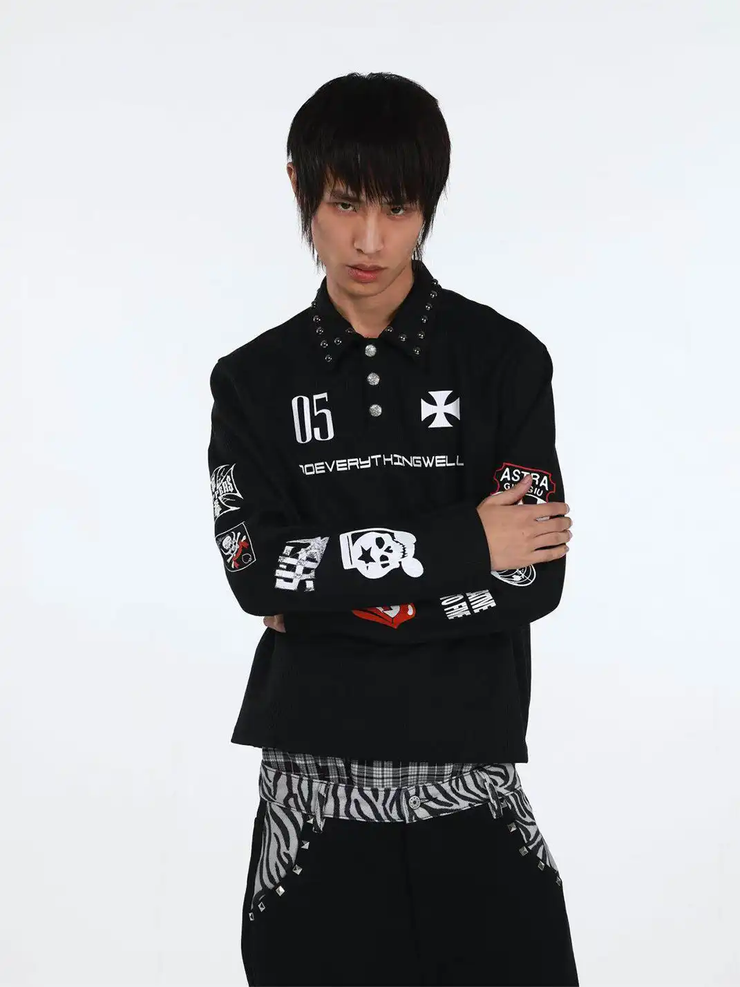 DETW | Retro Print Studded Long-Sleeve Polo Shirt