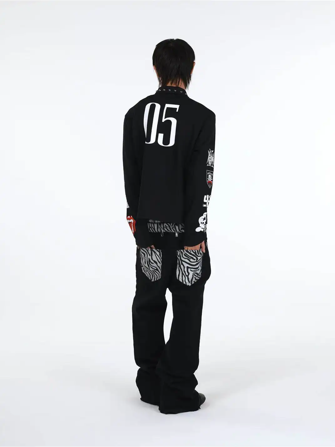 DETW | Retro Print Studded Long-Sleeve Polo Shirt