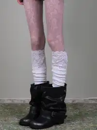 XILING | Lace-Trimmed Slouch Socks