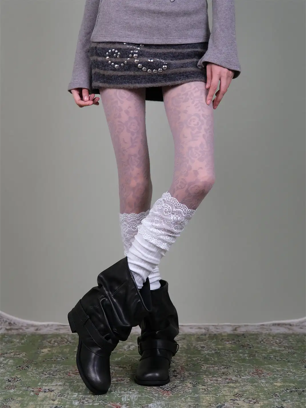 XILING | Lace-Trimmed Slouch Socks