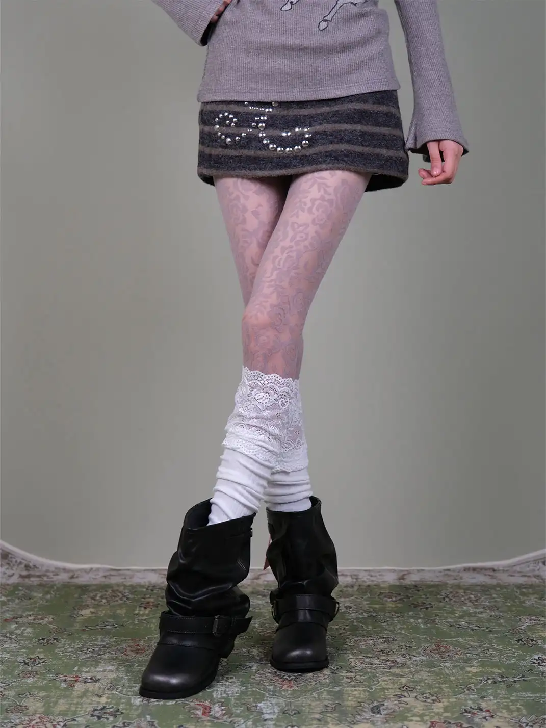 XILING | Lace-Trimmed Slouch Socks