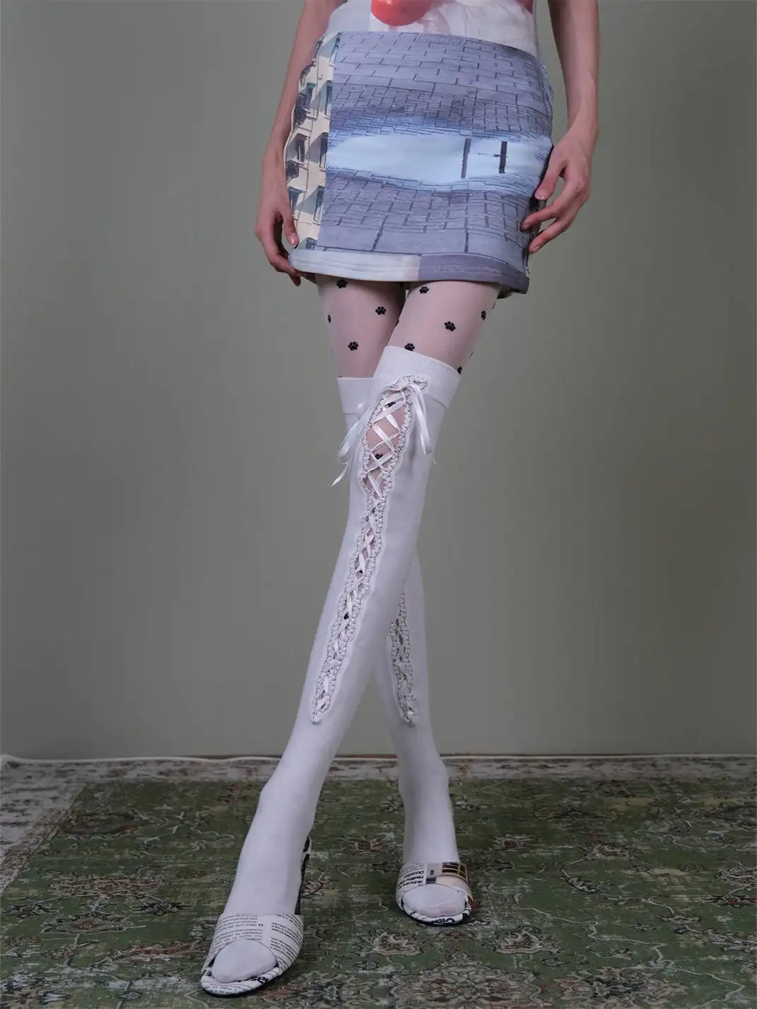 XILING | Cat Paw Stockings + White Over-the-Knee Socks Set