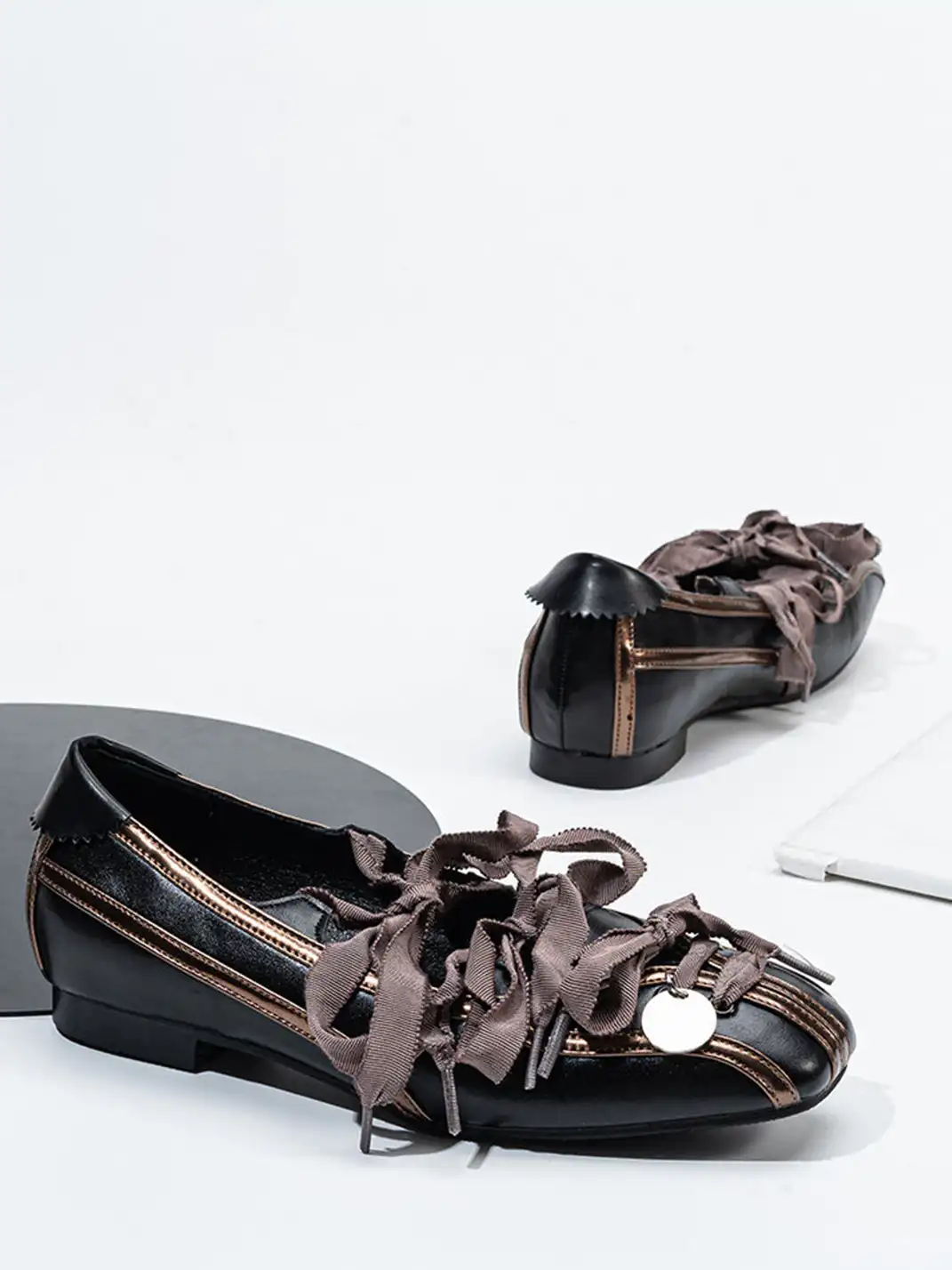 SISTER CURIE | Satin Square-Toe Bow Ballet Flats