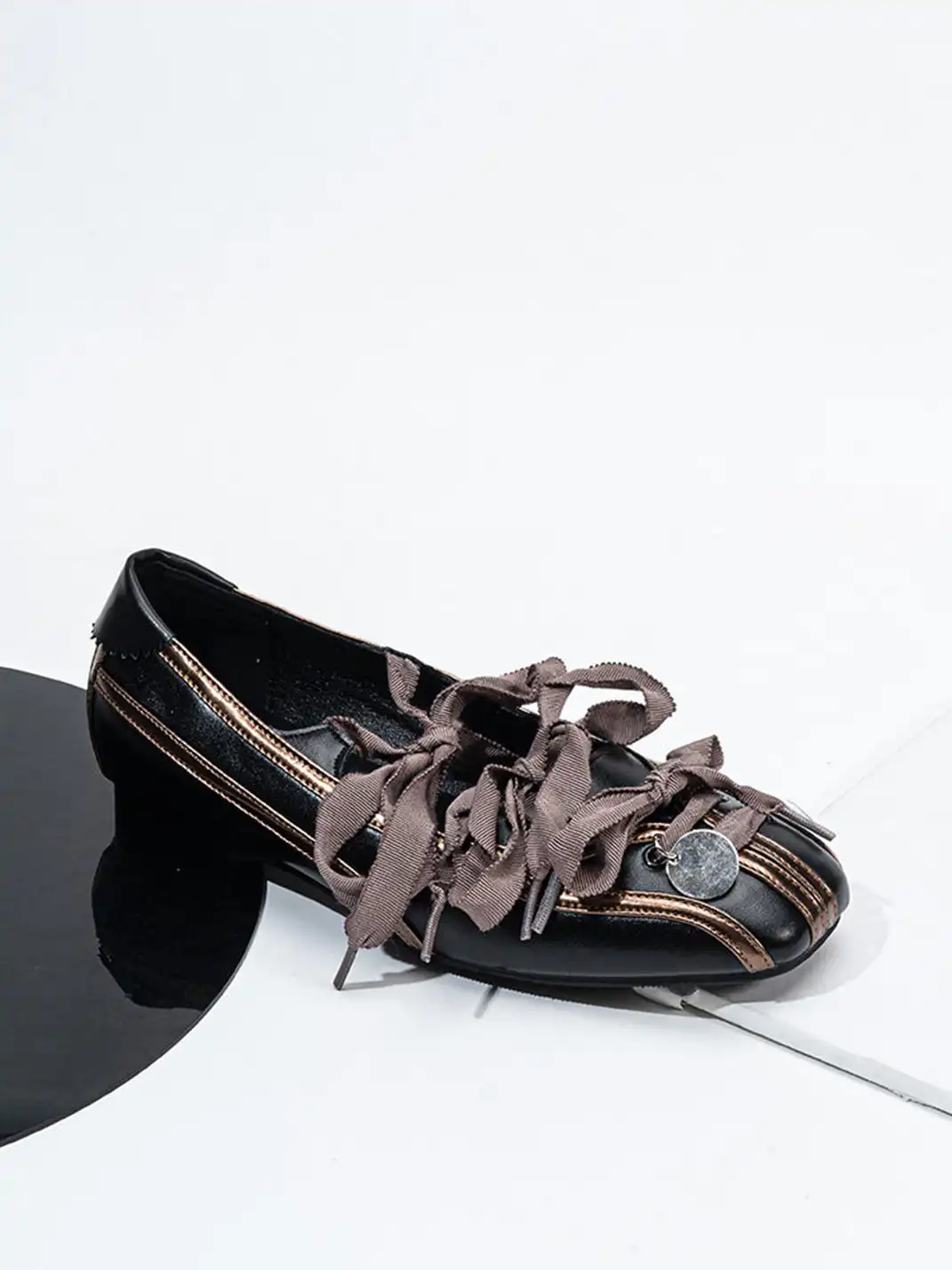 SISTER CURIE | Satin Square-Toe Bow Ballet Flats