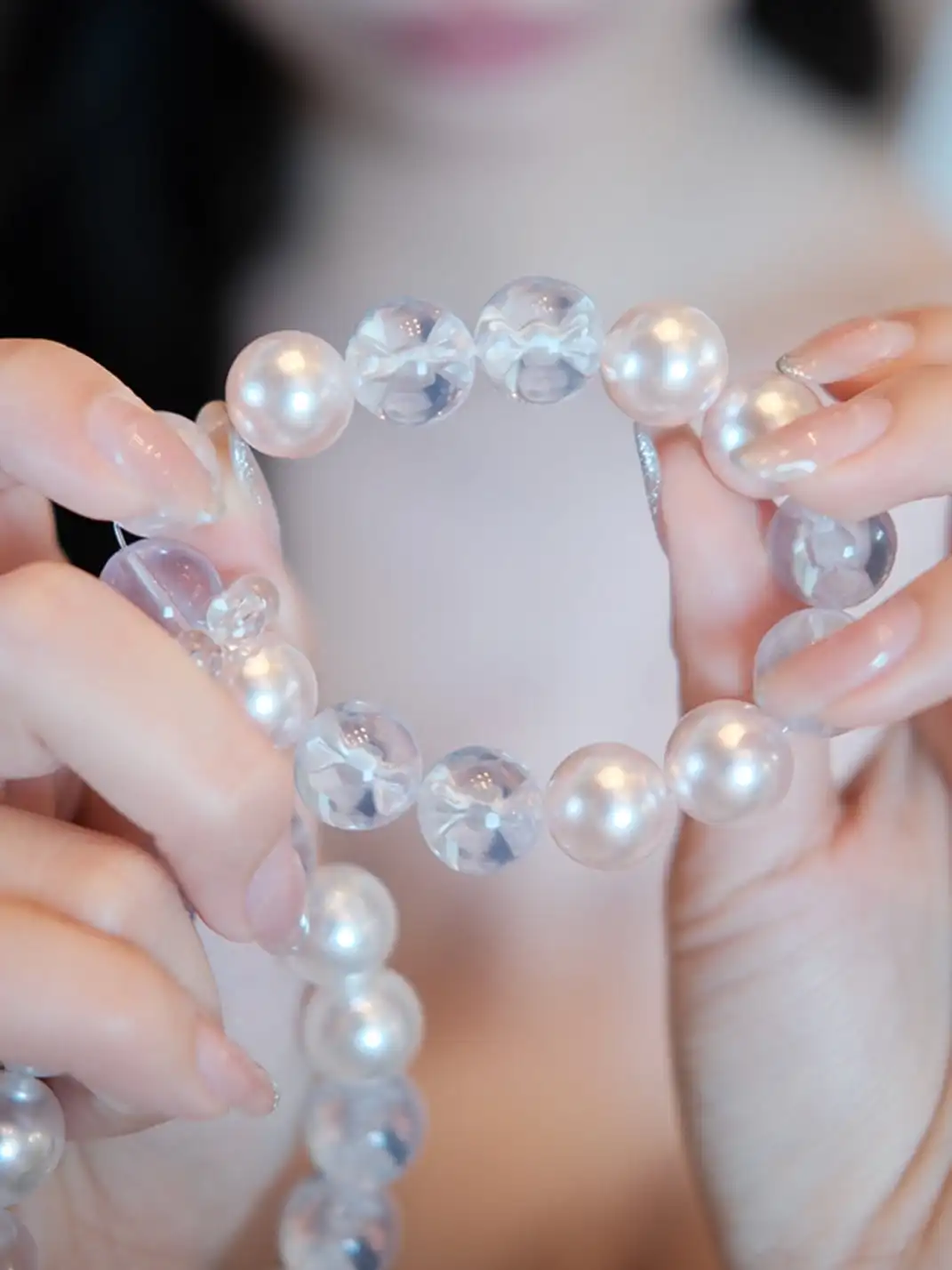 TORNADOSONG | Bow-Shaped Hollow Bracelet