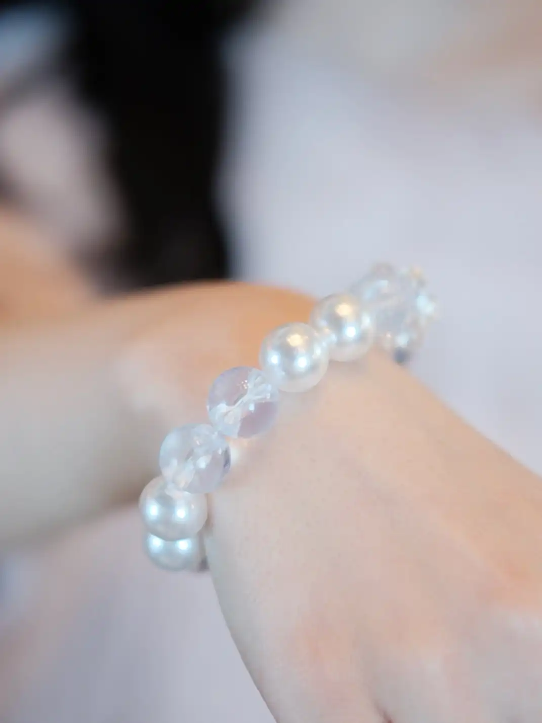 TORNADOSONG | Bow-Shaped Hollow Bracelet