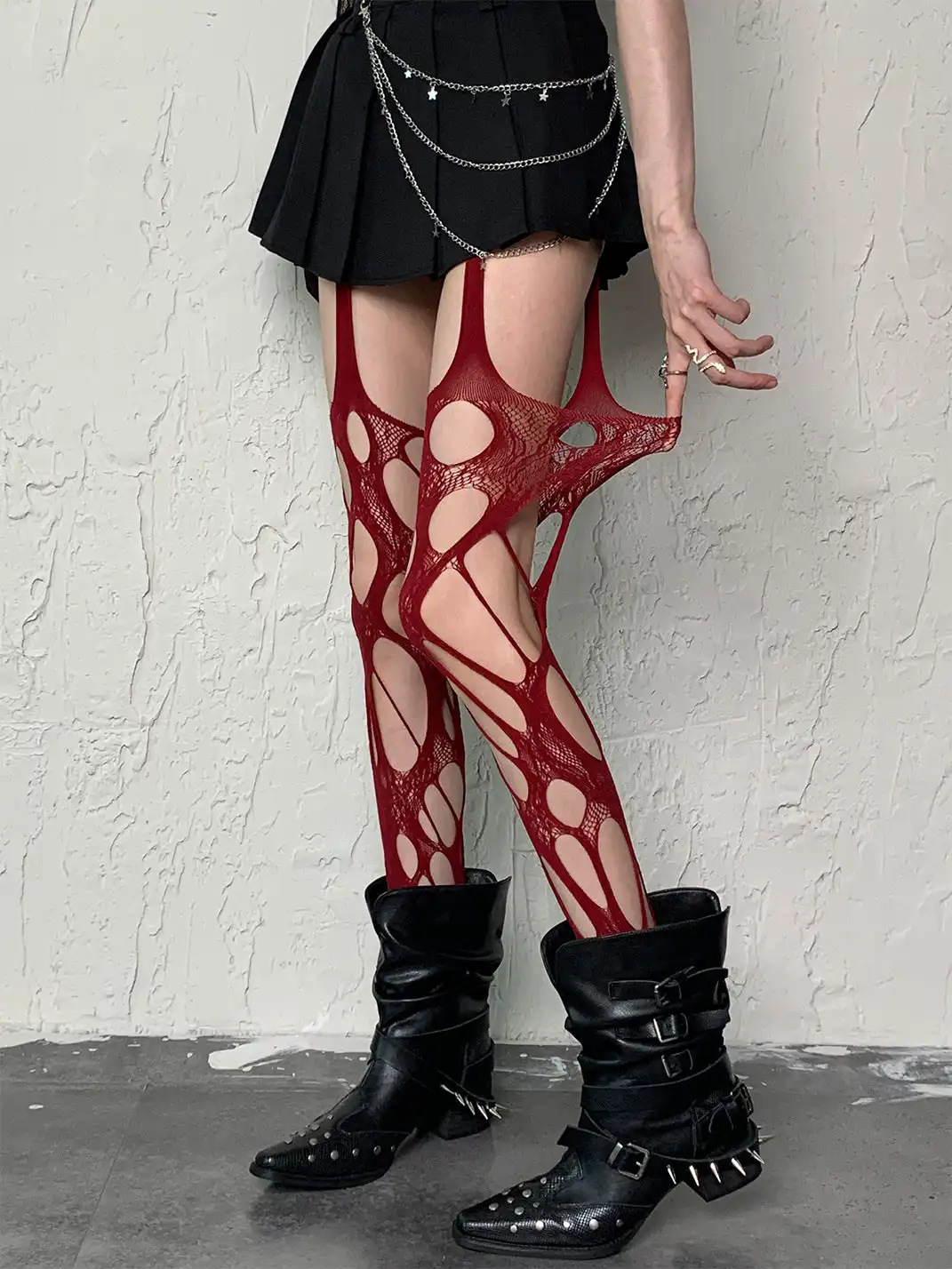 Bokior | Irregularly Ripped Suspender Stockings