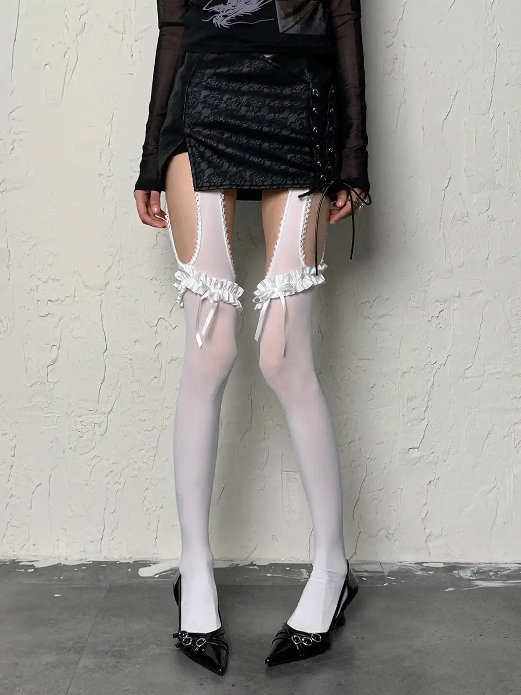 Bokior | Lace-Trimmed Suspender Bow-Tied Stockings