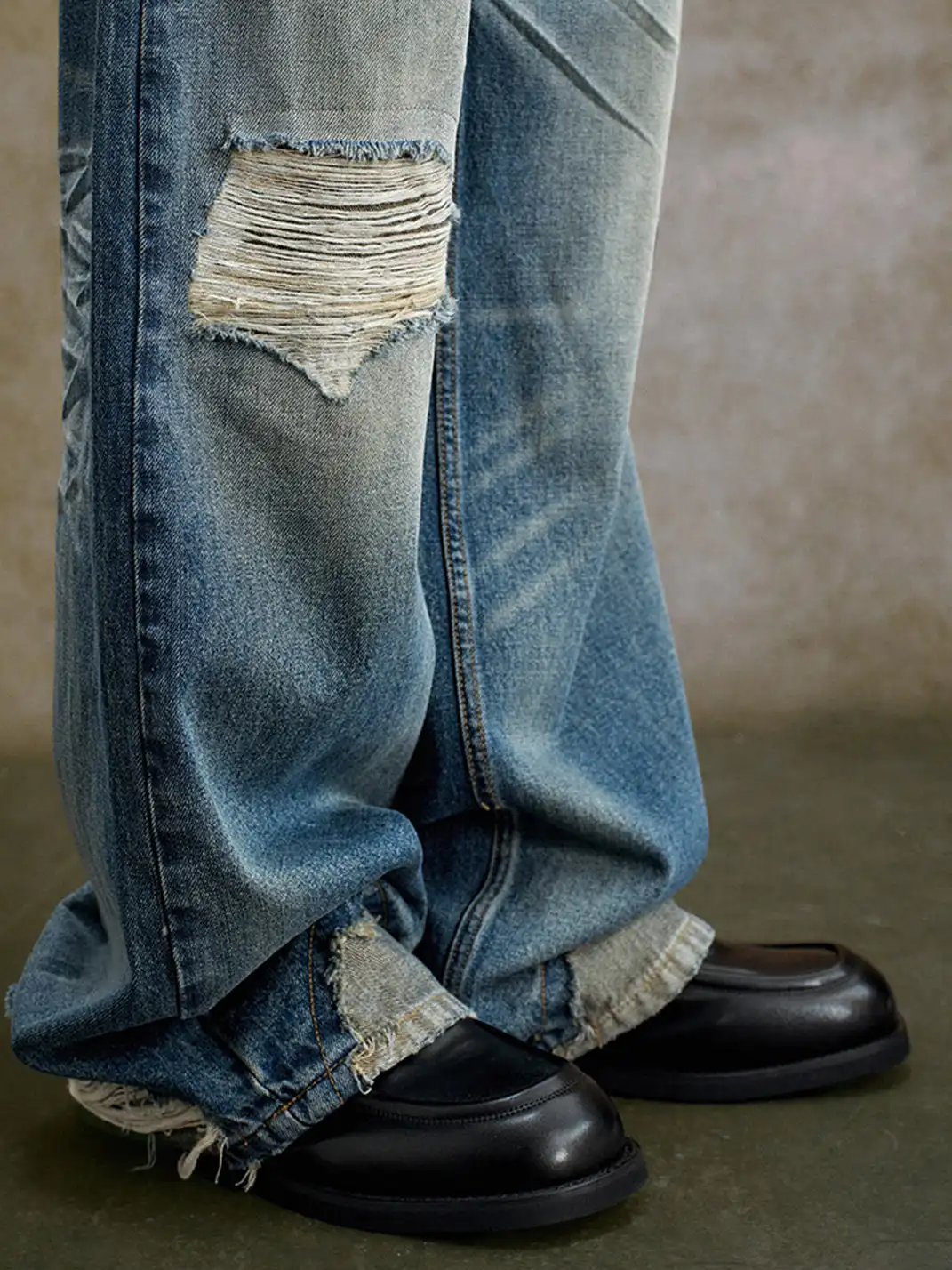 YADcrew | Embroidered Pleated Whiskered Jeans