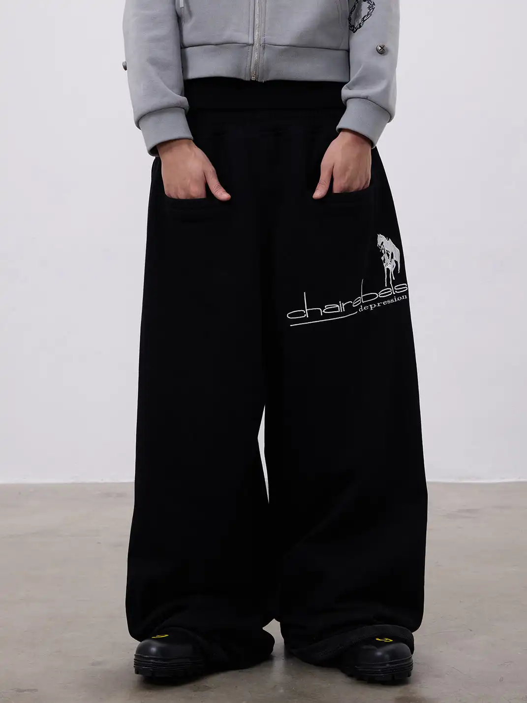 CHAI | Reversible Multi-Waisted Sweatpants With A Horse Logo