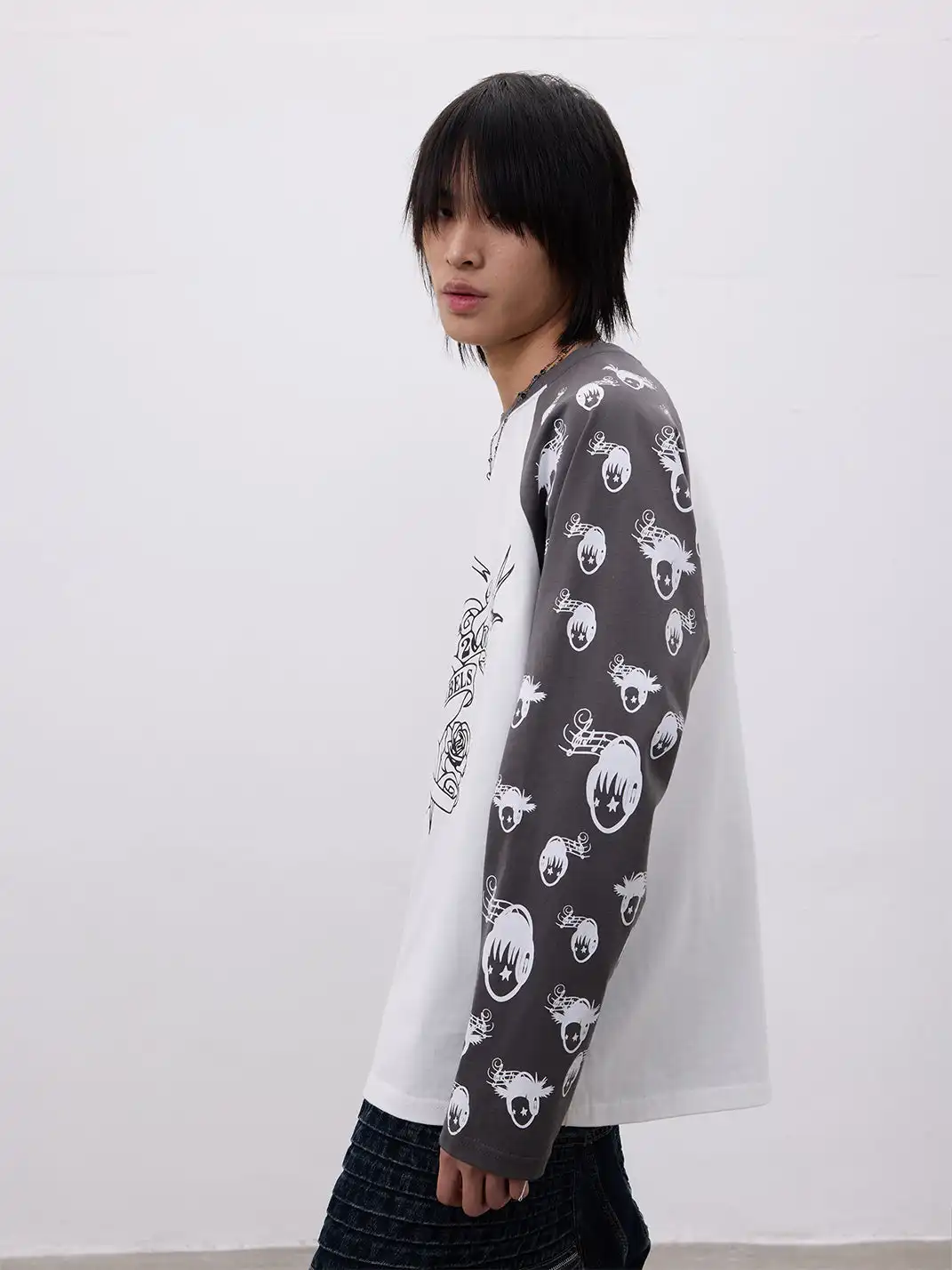 CHAI | Musical Note Portrait Print Long-Sleeved T-Shirt