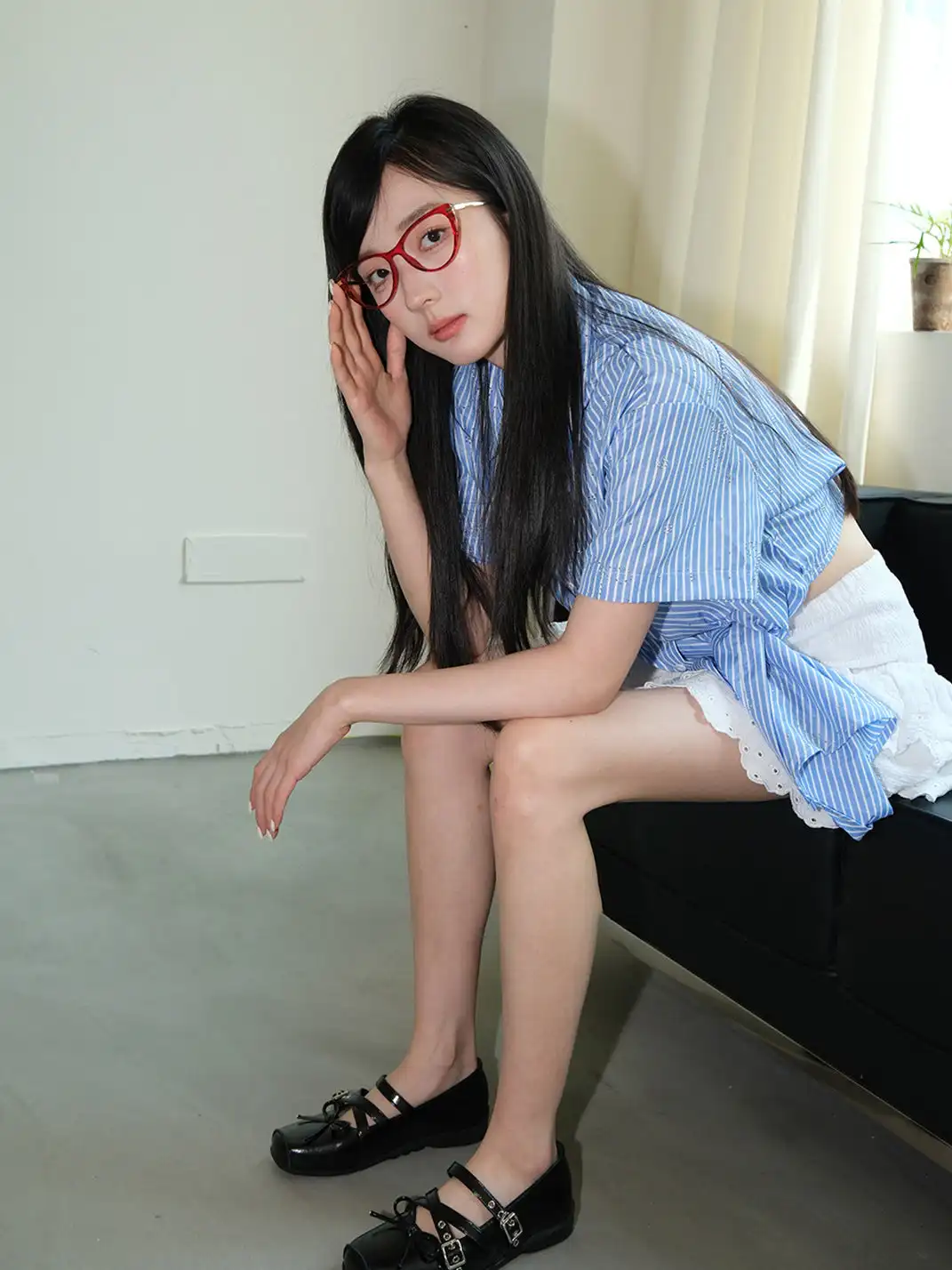Mooreyu | Bow-Knot Studded Flat Shoes