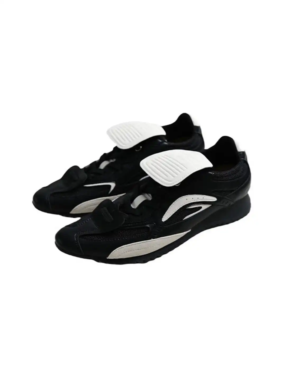 Mooreyu | Flip-Top Pointed-Toe German Training Shoes
