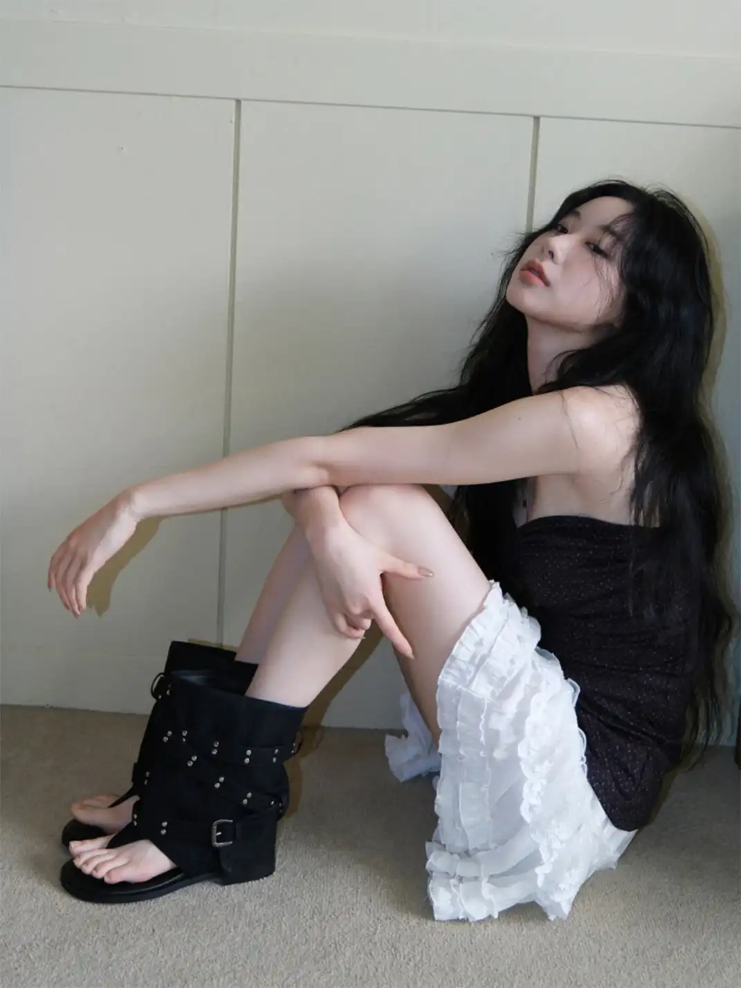 Mooreyu | Thong Round-Toe Trousers And Boots