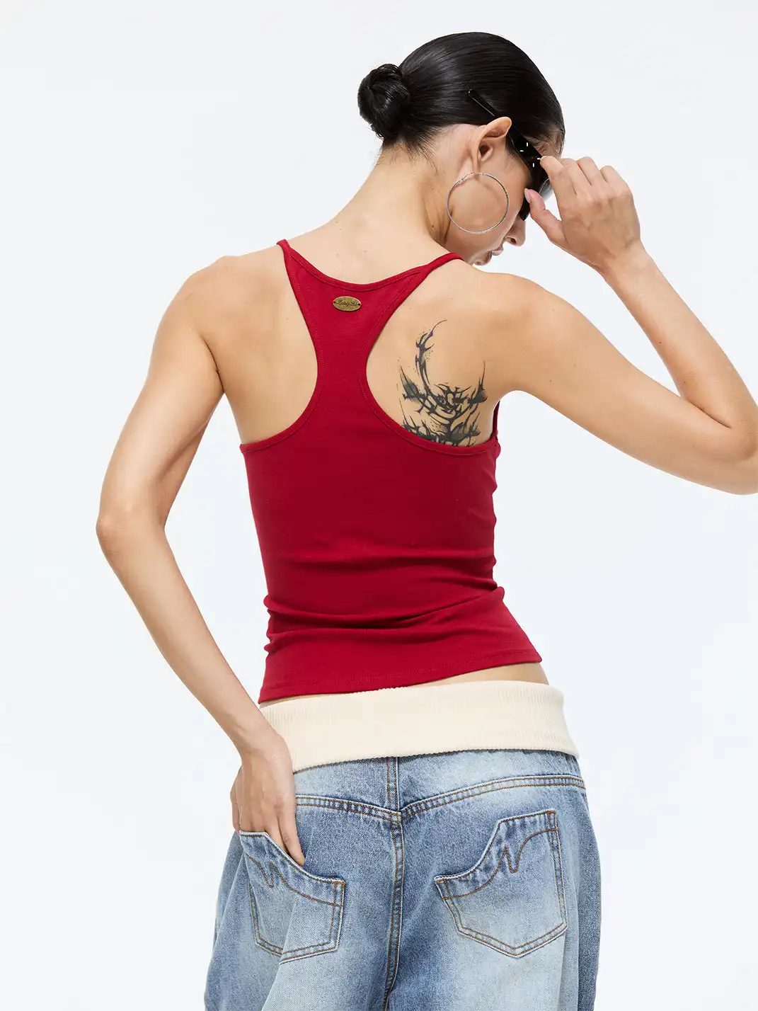 Latelylab | Appliqué Embroidered Knitted Camisole-Red