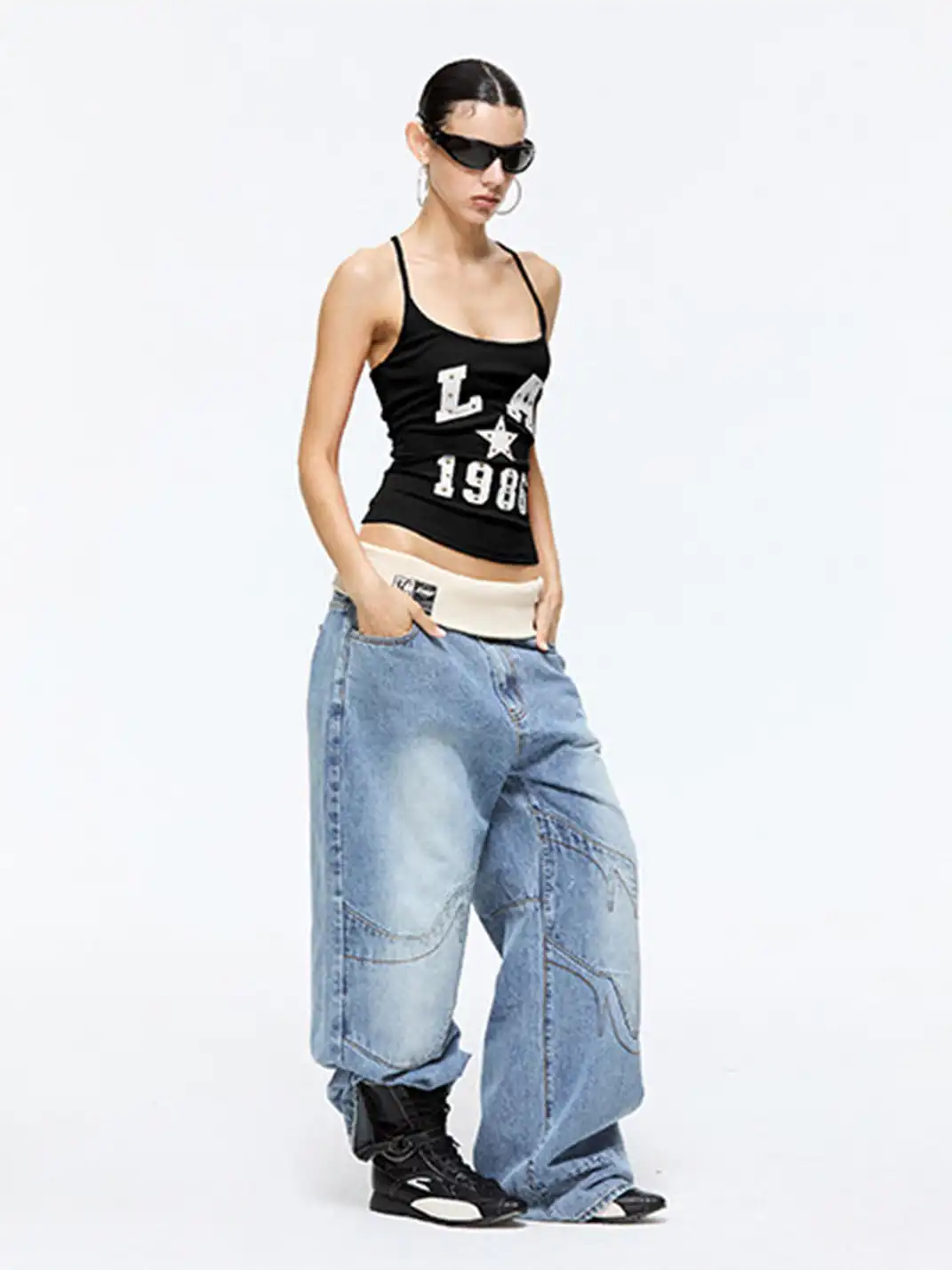 Latelylab | Appliqué Embroidered Knitted Camisole-Black