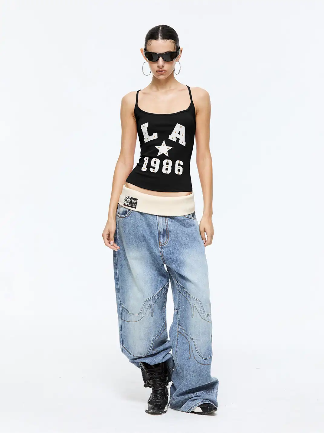 Latelylab | Appliqué Embroidered Knitted Camisole-Black