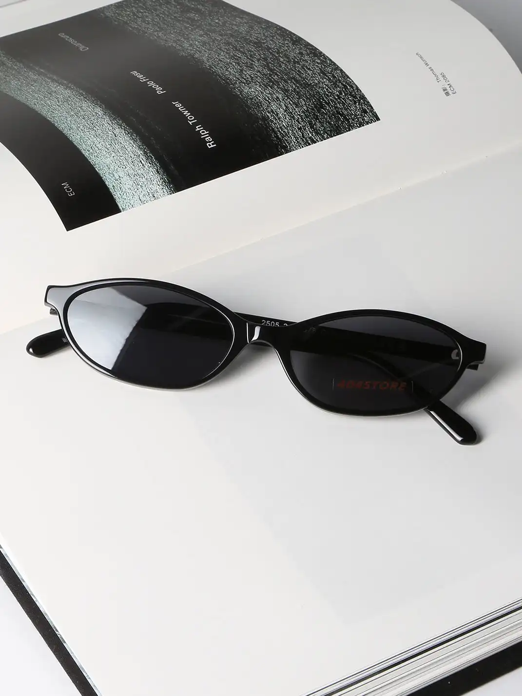 404 | Oval UV-Protective Sunglasses