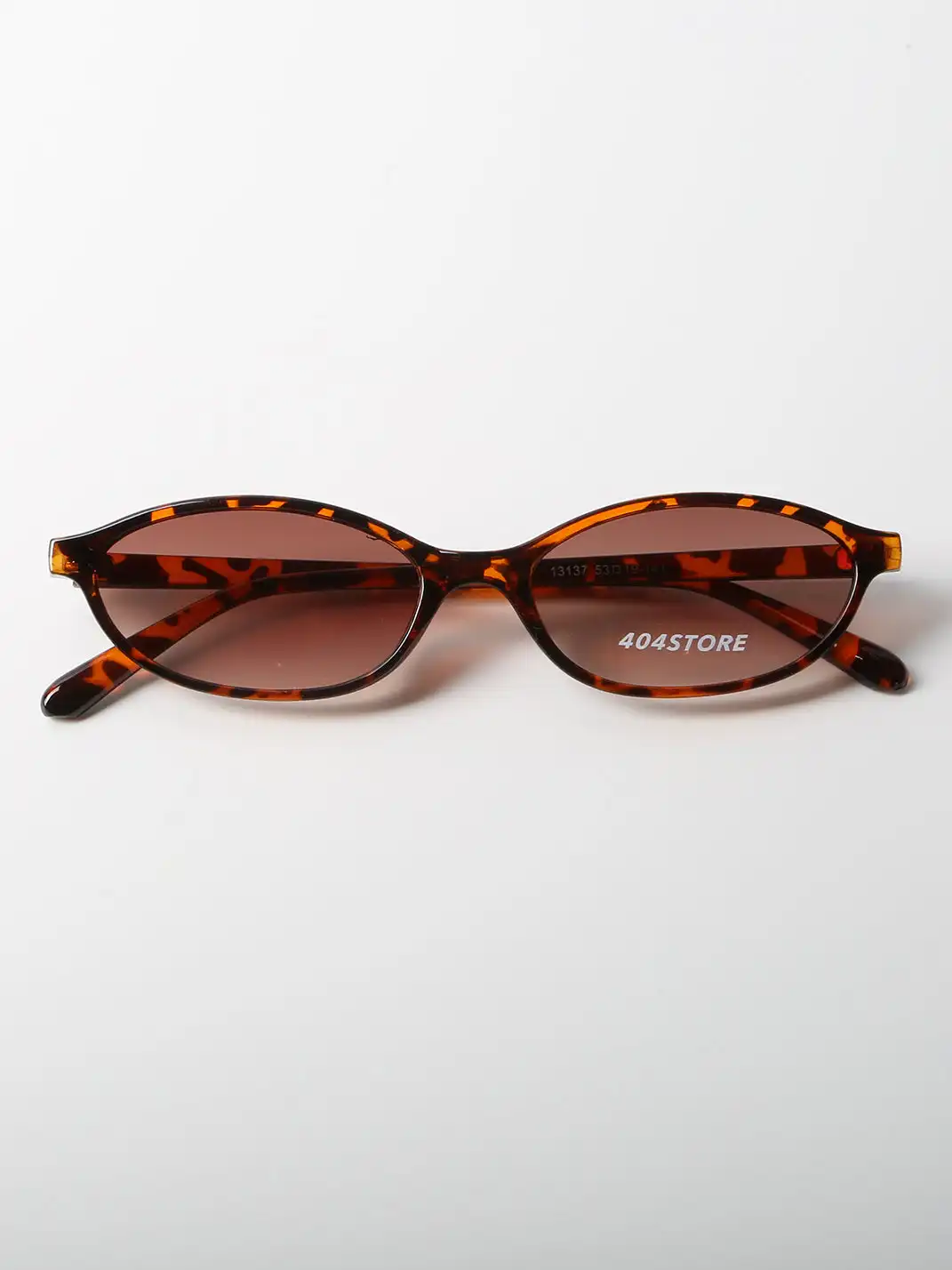404 | Oval UV-Protective Sunglasses