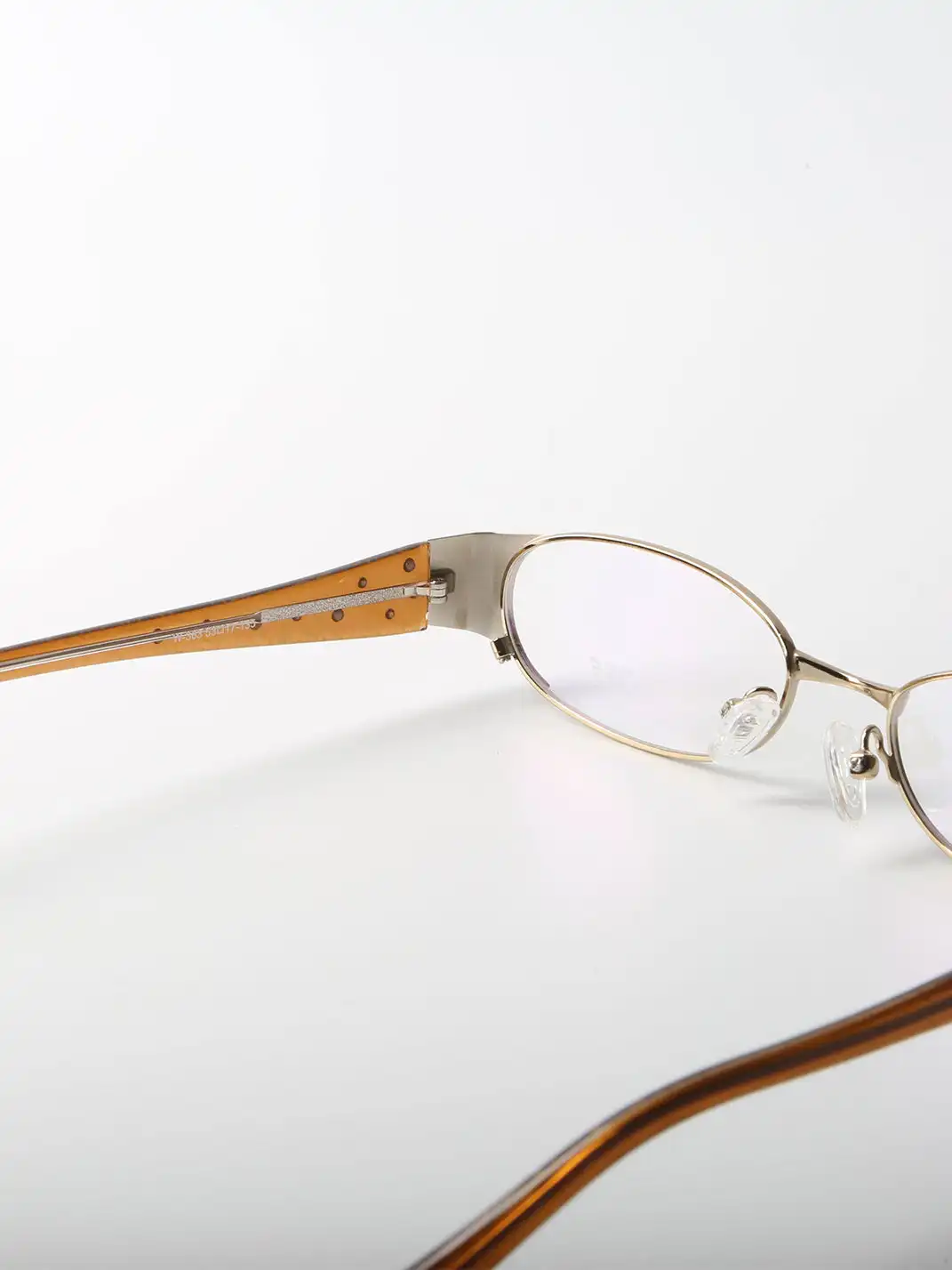 404 | Metal Rivet Glasses