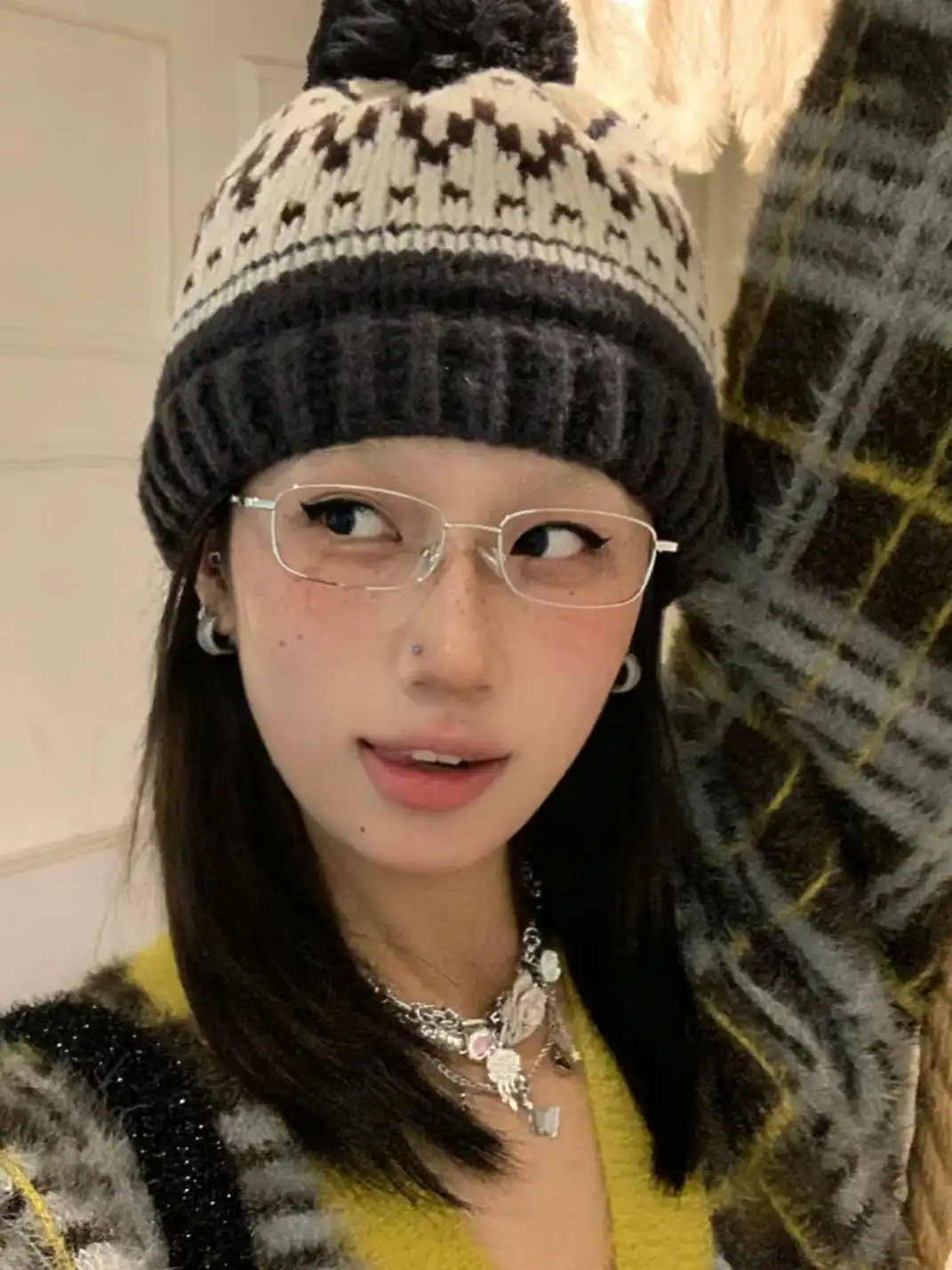 404 | Rectangular Y2K Glasses