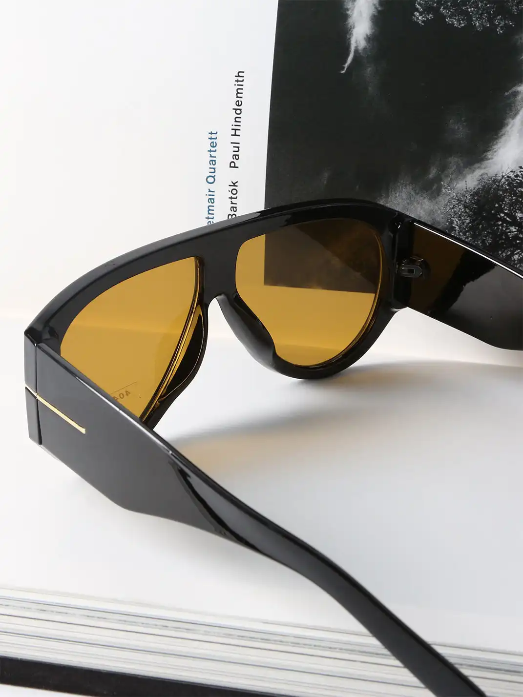 404 | Large-Frame Aviator Sunglasses
