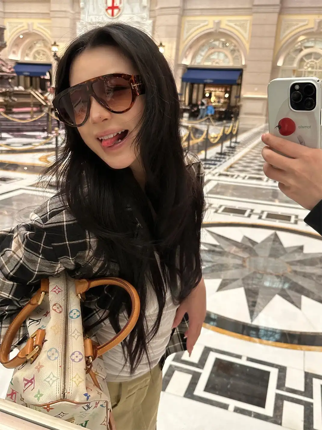 404 | Large-Frame Aviator Sunglasses