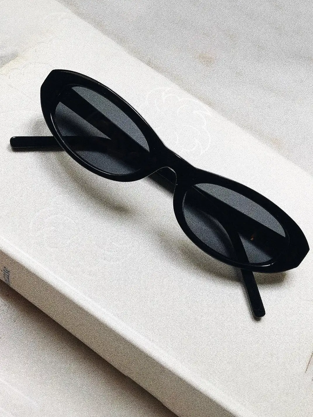 404 | Punk Flat Oval Sunglasses