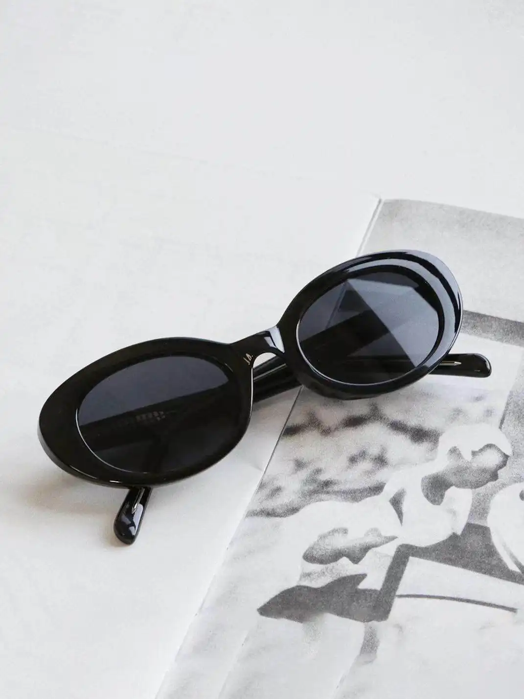 404 | Cat-Eye Oval Polarized Sunglasses