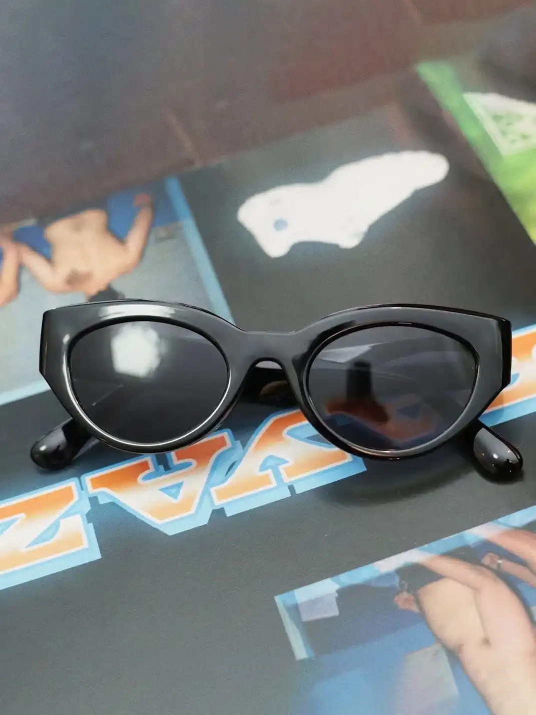 404 | Instagram-Style Oval Sunglasses
