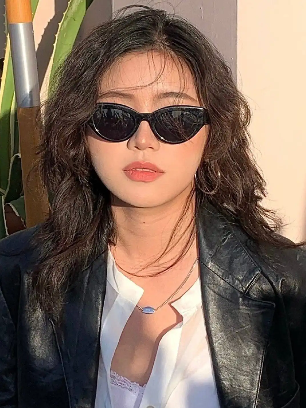 404 | Instagram-Style Oval Sunglasses