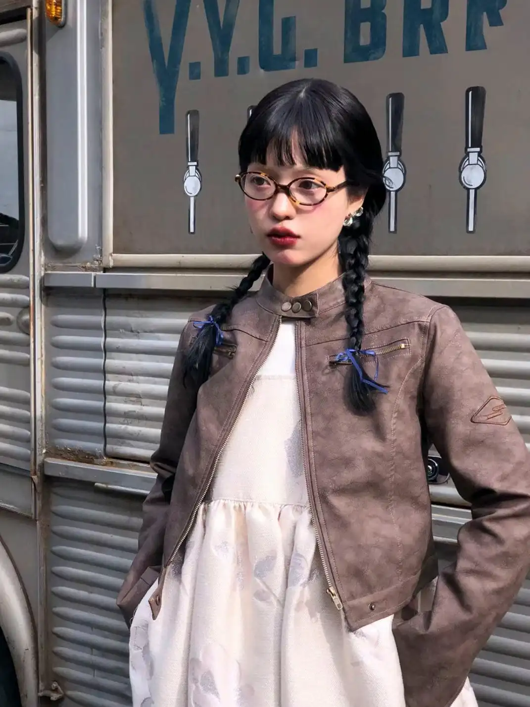 404 | Stylish And Elegant Glasses