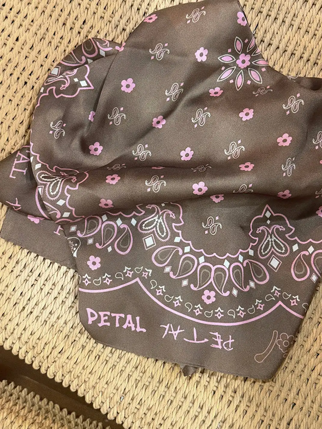 pEtaLPeTaL | "Seven Flowers" Logo Printed Silk Scarf