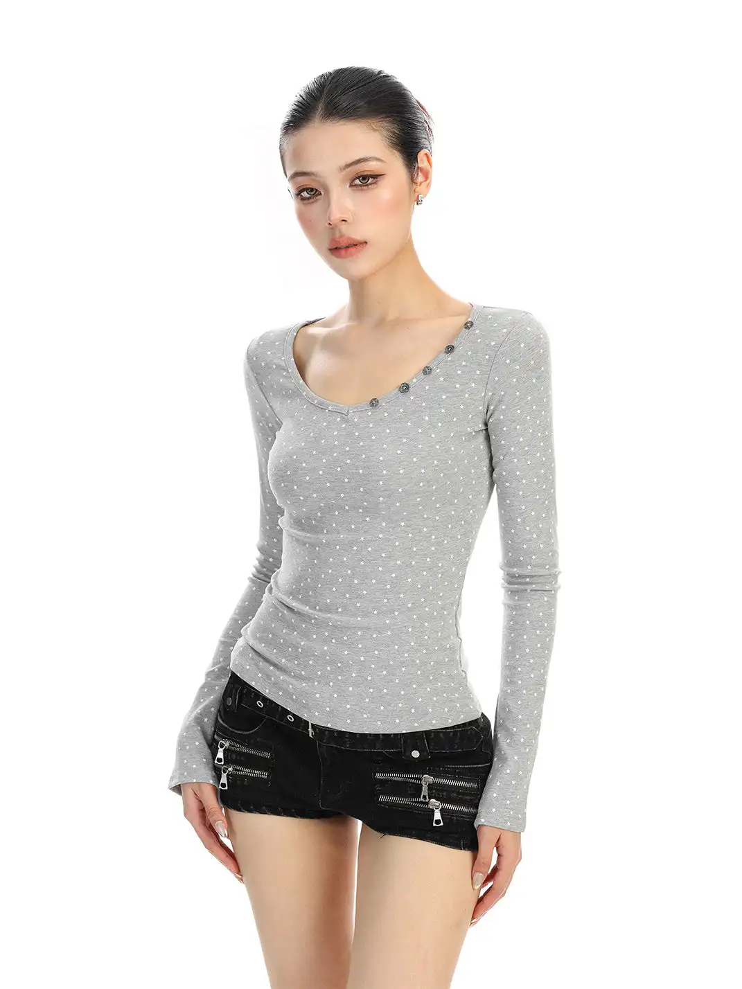 BIGGOLD | All-Over Star Print V-Neck Long-Sleeved T-Shirt