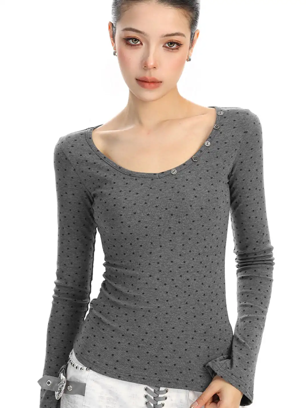 BIGGOLD | All-Over Star Print V-Neck Long-Sleeved T-Shirt