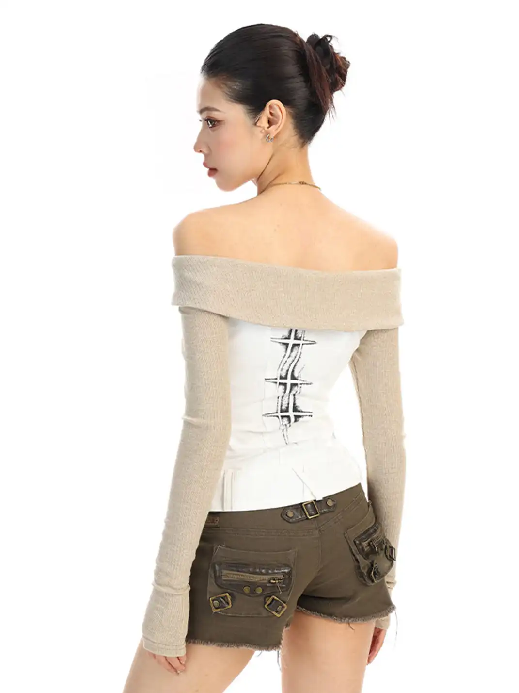 BIGGOLD | Rhinestone Off-Shoulder Button Long-Sleeve T-Shirt