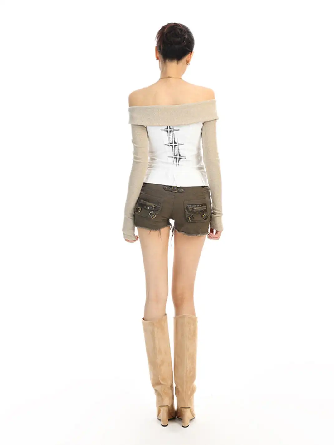 BIGGOLD | Rhinestone Off-Shoulder Button Long-Sleeve T-Shirt