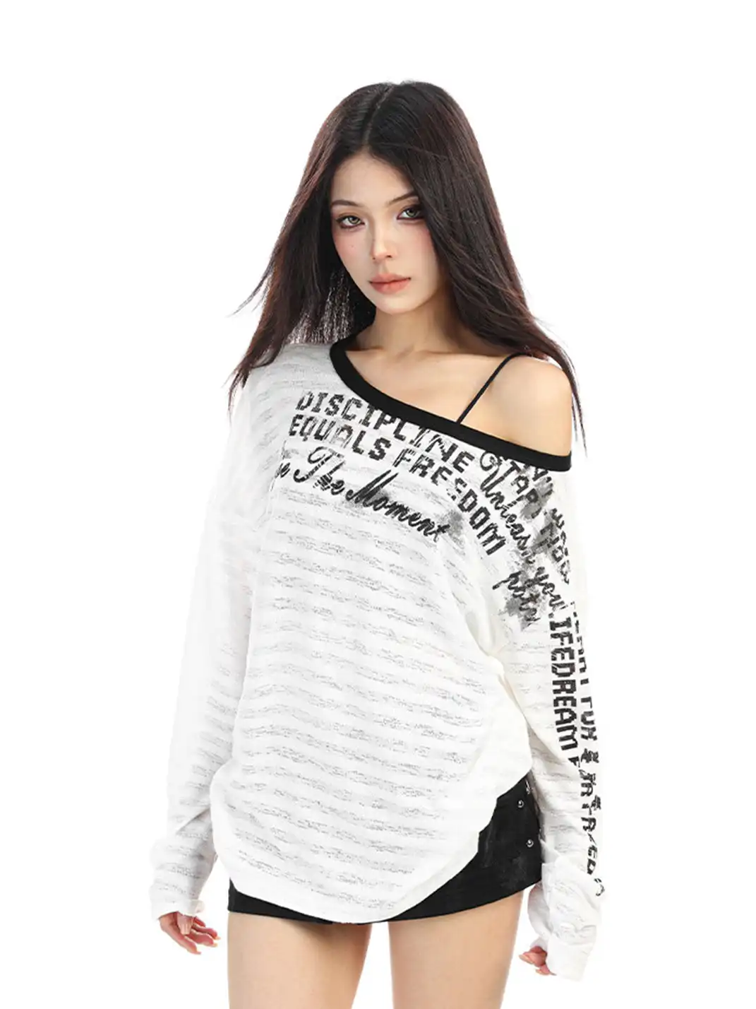BIGGOLD | Color-Blocked Letter Off-Shoulder Long Sleeve
