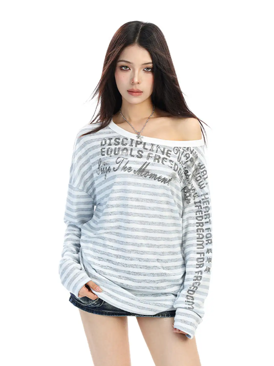 BIGGOLD | Color-Blocked Letter Off-Shoulder Long Sleeve