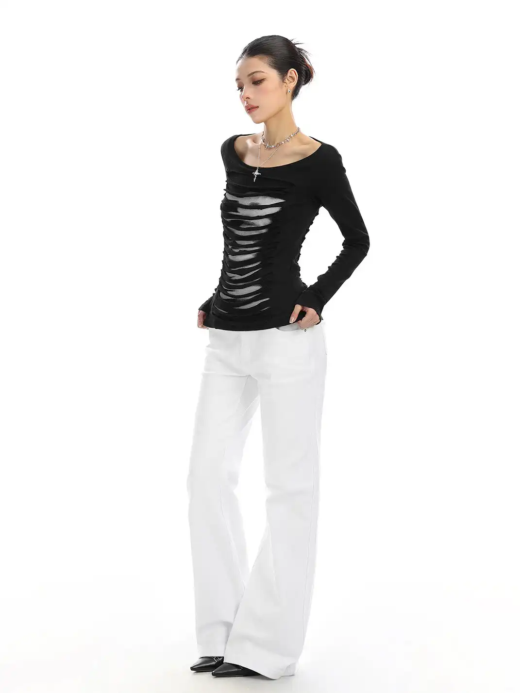 BIGGOLD | Hollow-Out Backless Long-Sleeved T-Shirt