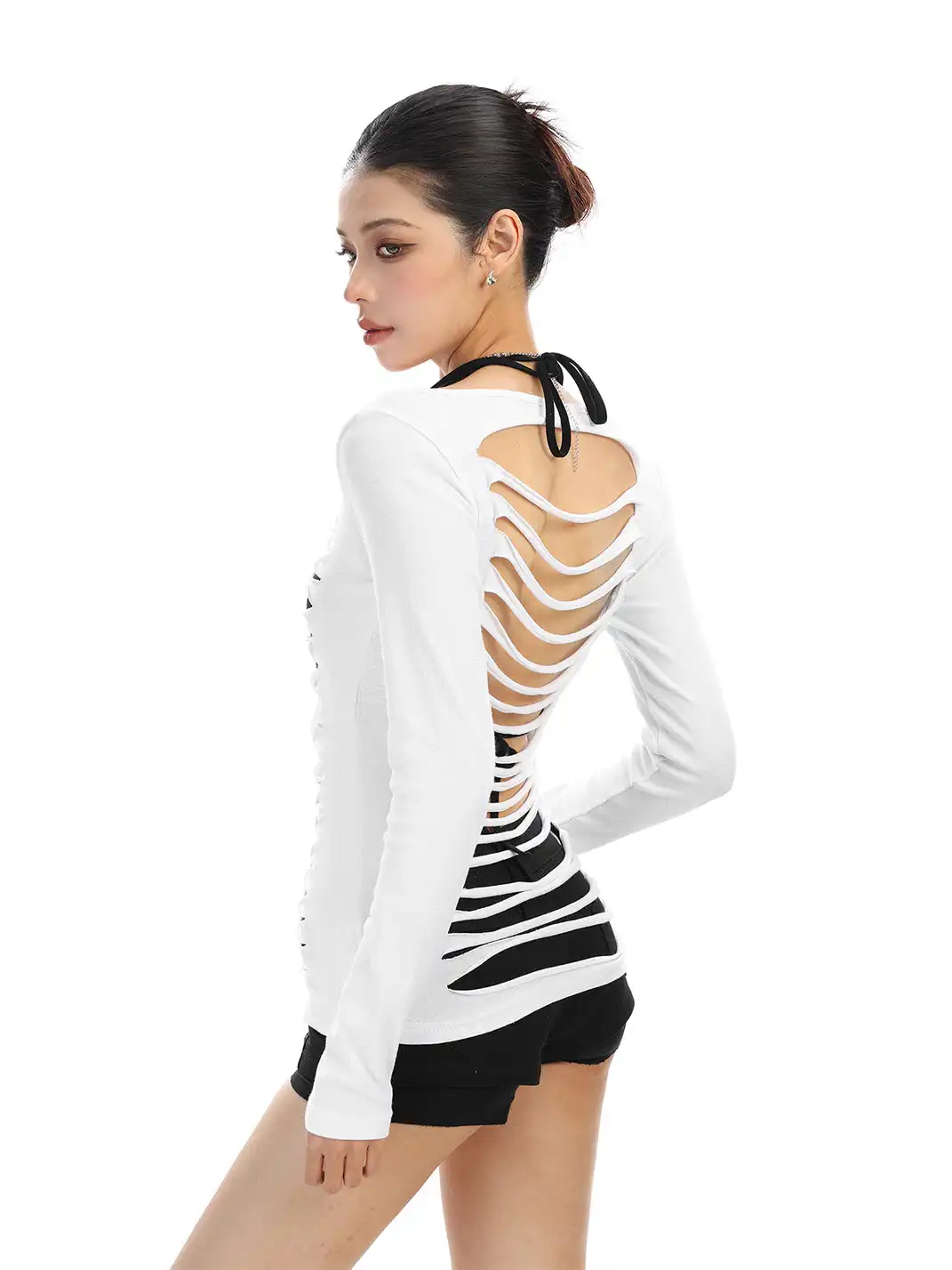 BIGGOLD | Hollow-Out Backless Long-Sleeved T-Shirt