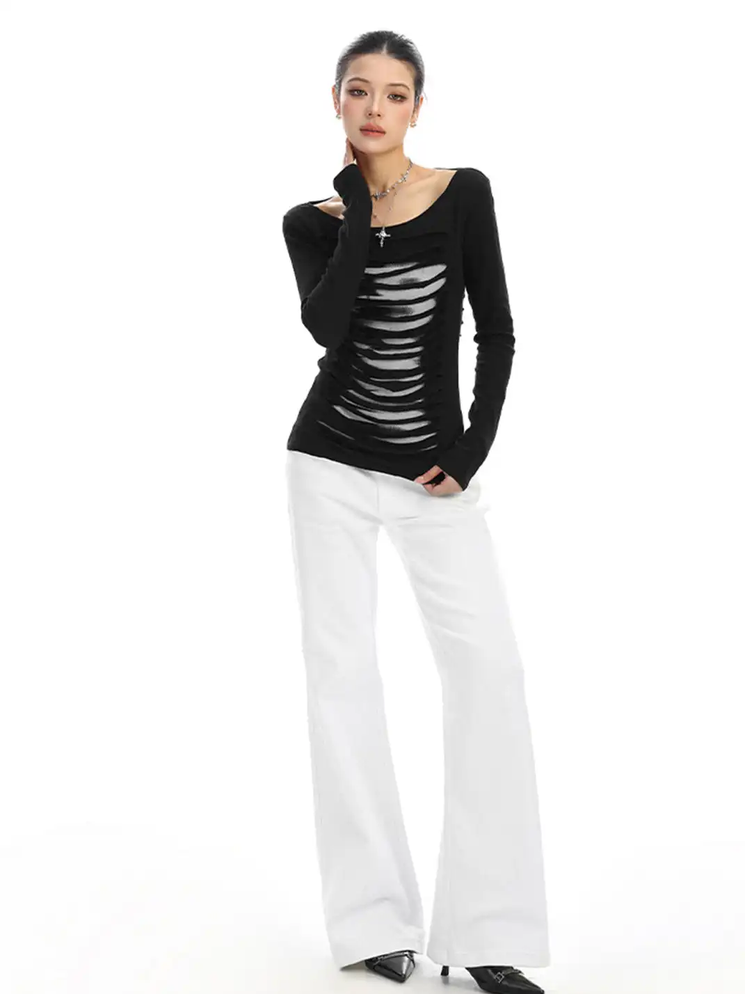 BIGGOLD | Hollow-Out Backless Long-Sleeved T-Shirt