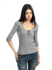 BIGGOLD | U-Neck Three-Quarter Sleeve Knit Top