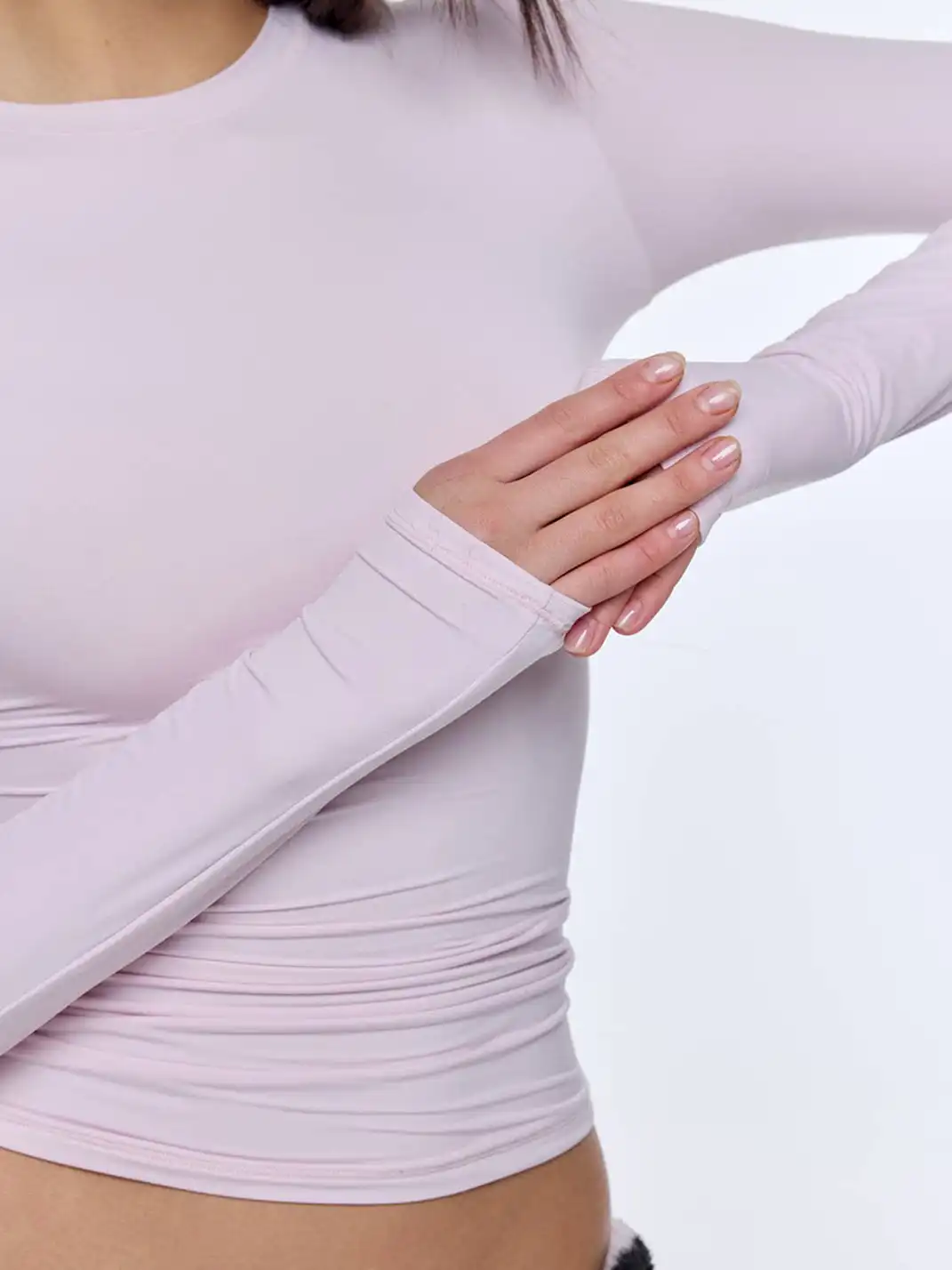BUM STUDIO | Round Neck Fitted Long-Sleeved Top