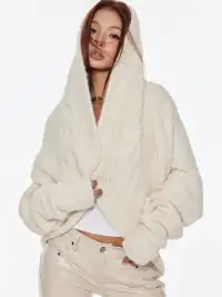 BUM STUDIO | Cable Knit Wool Cardigan