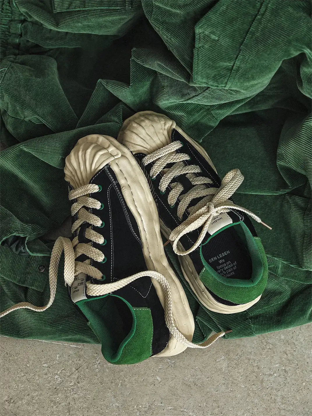 FGMM | Black & Green Wavy Sole Shell-Toe Sneakers